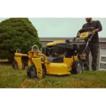 DEWALT 28 in. 224cc 3-in-1 Self-Propelled Gas Push Lawn Mowers. - Image 3