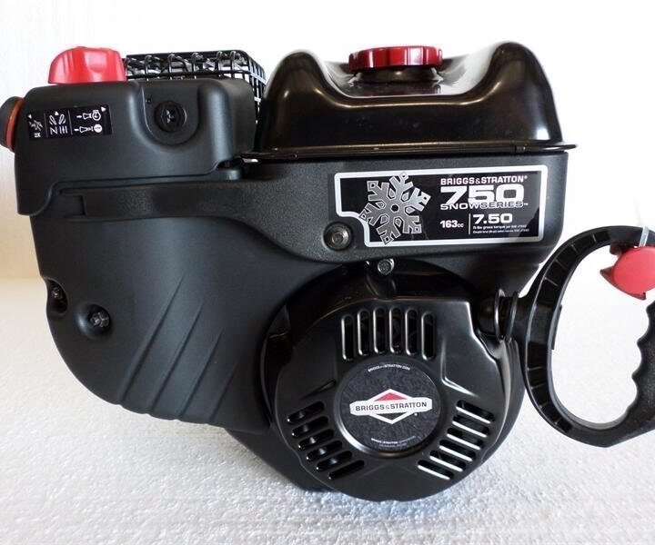 Briggs & Stratton Horizontal Snow Engine 7.5 TP 3/4 in. X 2-27/64 in. # 10D132-0115